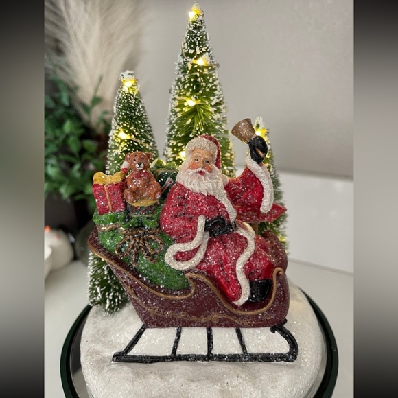 Valerie Parr Hill QVC Santa Light Up Glass Dome - Picture 7 of 11